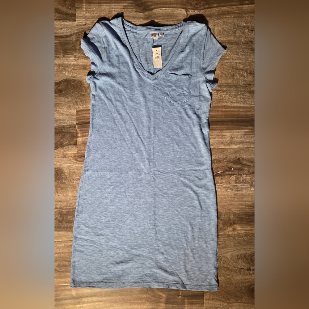 GAP Sky Blue V-Neck Tee